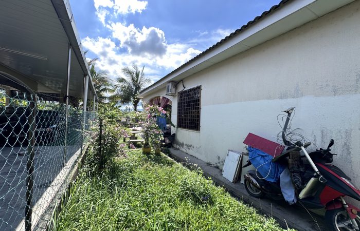 SEMI D SETINGKAT DI SERI DESA TANAH HITAM UNTUK JUAL